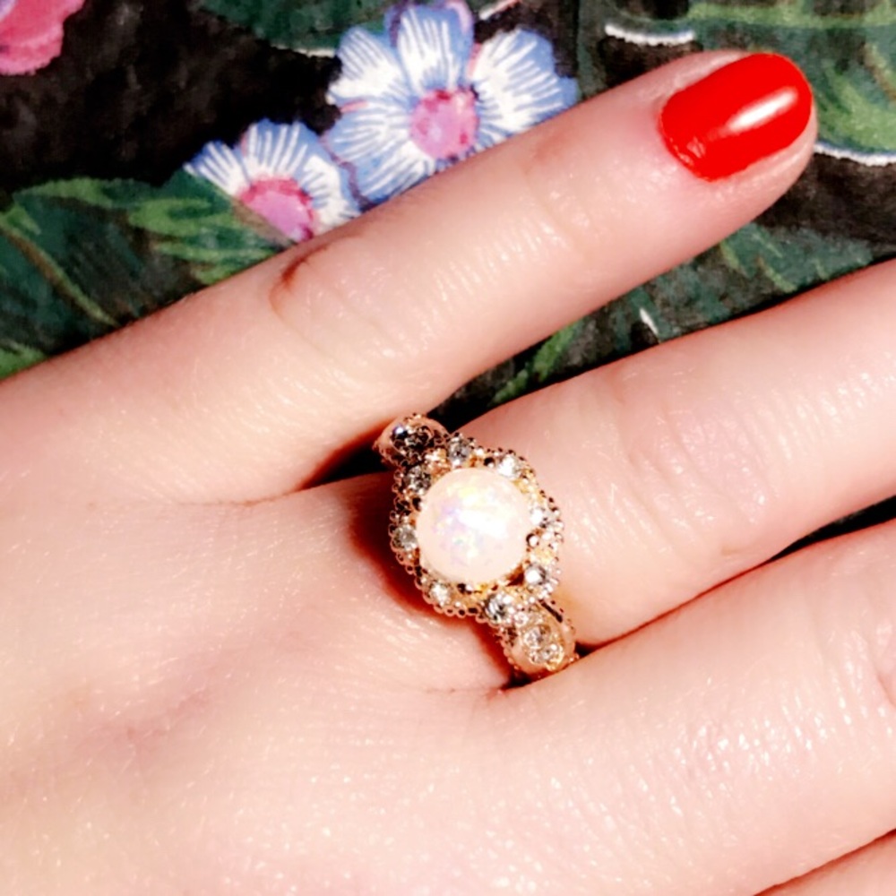 BRAND NEW 18KT/925 ROSE GOLD WHITE OPAL RING - Picture 10 of 10
